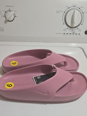 Nike Womans Pink Slide Sandals